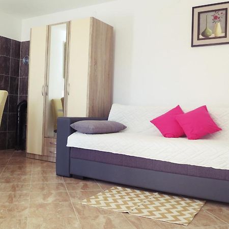 Apartment & Studio Vrdoljak Sveti Anton  Quarto foto